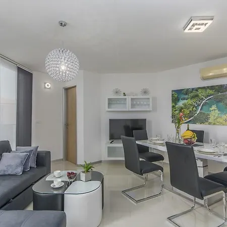 Luxury Gemini Apartment Novigrad (Istria)
