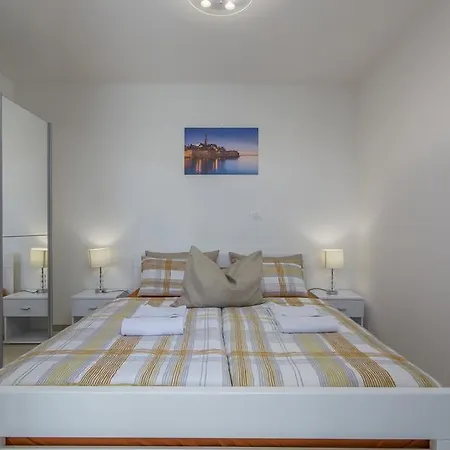 Luxury Gemini Apartment